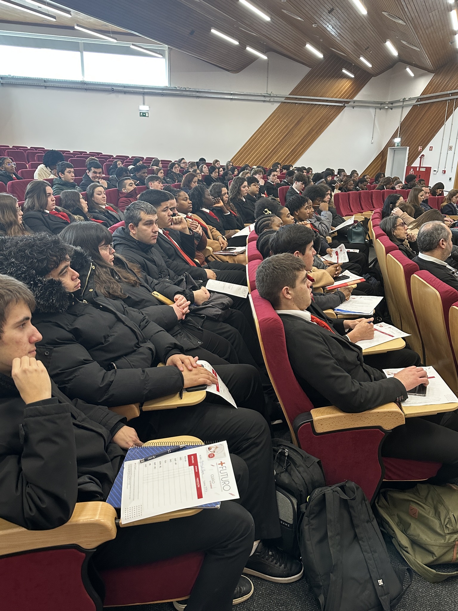 You are currently viewing 𝐀 𝟗.ª 𝐞𝐝𝐢çã𝐨 𝐝𝐚 +𝐅𝐔𝐓𝐔𝐑𝐎 𝐟𝐨𝐢 𝐮𝐦 𝐬𝐮𝐜𝐞𝐬𝐬𝐨!